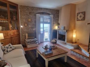 Encantador apartamento a 50m de la playa en LEscala - HISP-236-161