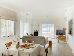 Renovated Villa With Panoramic Views In Competa