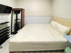 Modern D Kost RedPartner near Roxy Mall Jember