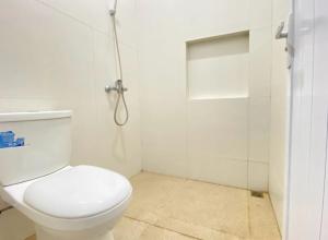 Modern D Kost RedPartner near Roxy Mall Jember