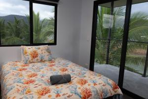 Hichinbrook Lodge, waterfront
