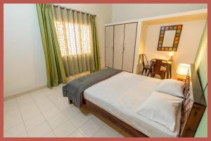 Shri Mahakaleshwar Jyotirlinga Temple HOTEL N- PALACE Near - Railway Station Ujjain - Fully Air conditioned - Free Wifi and Parking Facilities