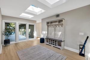 30 Tupelo Road