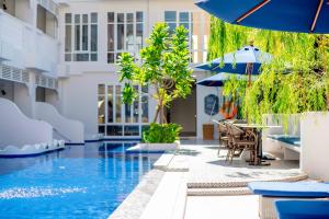 Away Chiang Mai Thapae Resort A Vegan Retreat