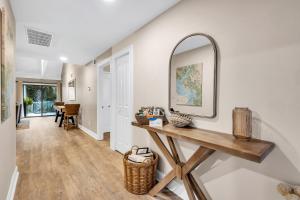 592 Queens Grant