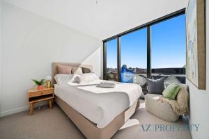 Prime Location CBD with Pool & Gym