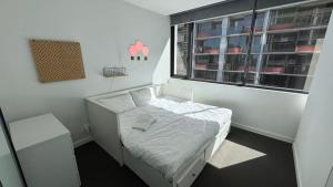 2 Bedroom Apartment in Melbourne CBD