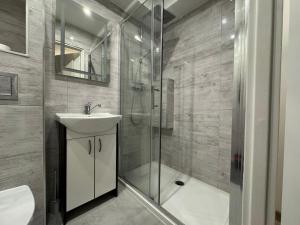 SAS Militaria dla 2 par 2 pokoje 4 osoby