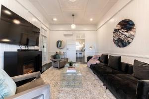 5 Bed 5 Bath Urban Getaway Ipswich Central