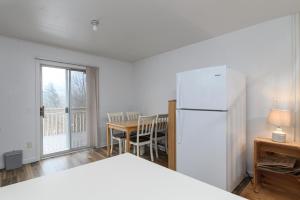 6 Village Edge condo