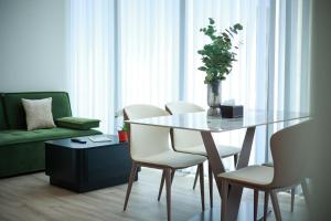 VTA - 2BR 2BA Apartment and Carpark in Adelaide CBD