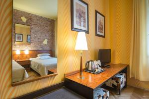 Finger Guest Rooms