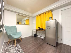 Bright & Spacious House Near UBC