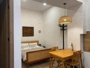 Tourist Heaven - Rustaveli McDonalds Apartment