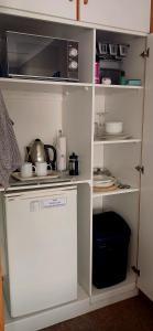 Shark Cove Little Cottage