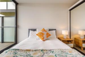 Modern 7th floor Flat, Parking, Convenient, Quiet