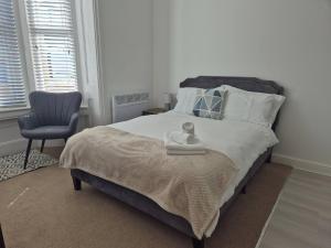 Modern Studio in Fratton, Portsmouth - Contractors Welcome #1