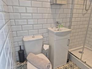 Modern Studio in Fratton, Portsmouth - Contractors Welcome #1