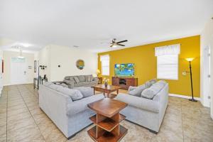 Incredible Pool Spa & Game Room Private Home! villa