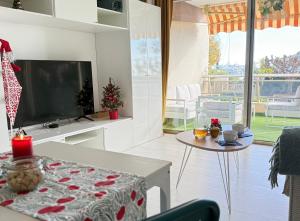 Beach Studio in Golfe-Juan near Cannes and Antibes