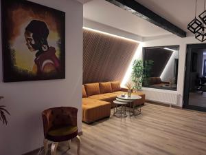 Trei Mândre by Cabana CeiTrei