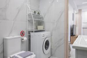 Comfy Beachside Flat