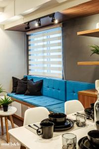 UP TO 6 PAX! Spacious Loft 2 BR near High Street, BGC Fort Victoria The Fort, Taguig City