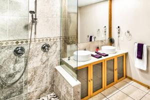 315A Palm Villa | European Village