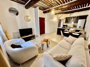 2 pièces Vieil Antibes