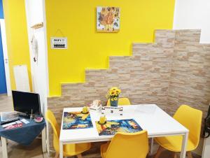 Palermo Centro - I Pastelli di Van Gogh