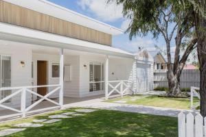 Coastal Waters - Spa, Sleeps 8, Newly Renovated