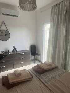 2 bedroom townhouse close to the sea