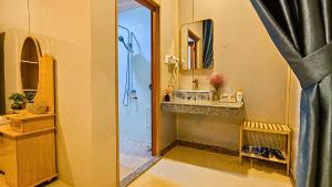 Sala Ho Tram Homestay & Villa