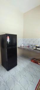 Rumah Kelabu Sungai Tiram Ulu Tiram