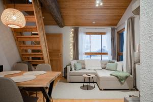 Lilla Loimu, 2 skipasses RUKA-PYHÄ included, skibus doorstep