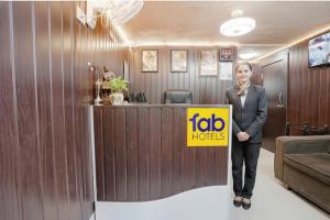 FabHotel Komfort Inn - Nr Twin Tower