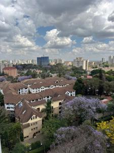Modern 1BDR with a Pool, Gym & Garden in Lavington