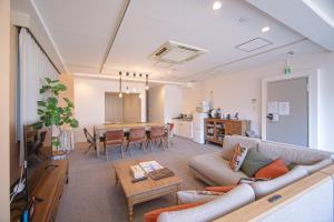 INOVE VILLA OSAKA -118 sqm - 2 BR - 7 Double Beds