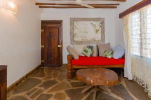 Silver Residence Apartments by MOKAWA