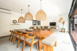 Tropical 6BR Luxury Villa with Jacuzzi