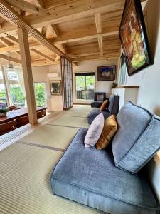 伊東 ISANA Panorama Villa 天然温泉付き 大室山付近 海の絶景の一軒家貸別荘 宿泊施設 スイート