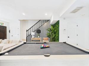 Casa Palmera Fast Wifi, Pool Table Fire Pit