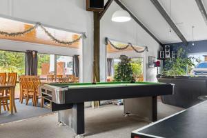 Manowhenua Lodge Hostel