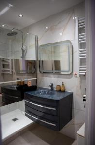 Central Cannes, 200m to Palais, walk everywhere