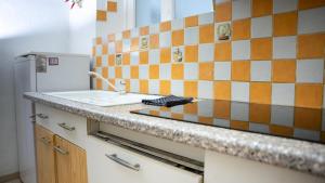 Central Cannes, 200m to Palais, walk everywhere