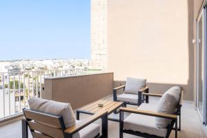 Offshore Suites Apartments in St Julians Centre