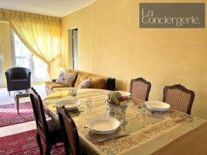 Le Cadre Doré - Parking - PoitiersCentre - LaConciergerie -