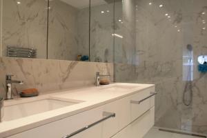 Superbe 2 pièces - Première ligne Croisette