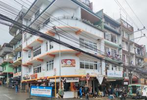 RedDoorz near Baguio Night Market