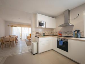 Casa Happy - Renovada, amplia para familias y amigos